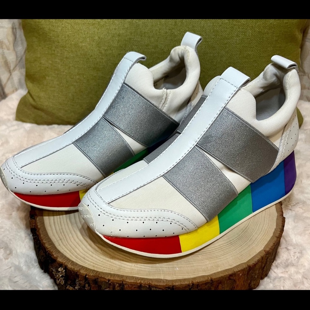 Donald J Pliner Rainbow Sole Prix Slip On Sneakers